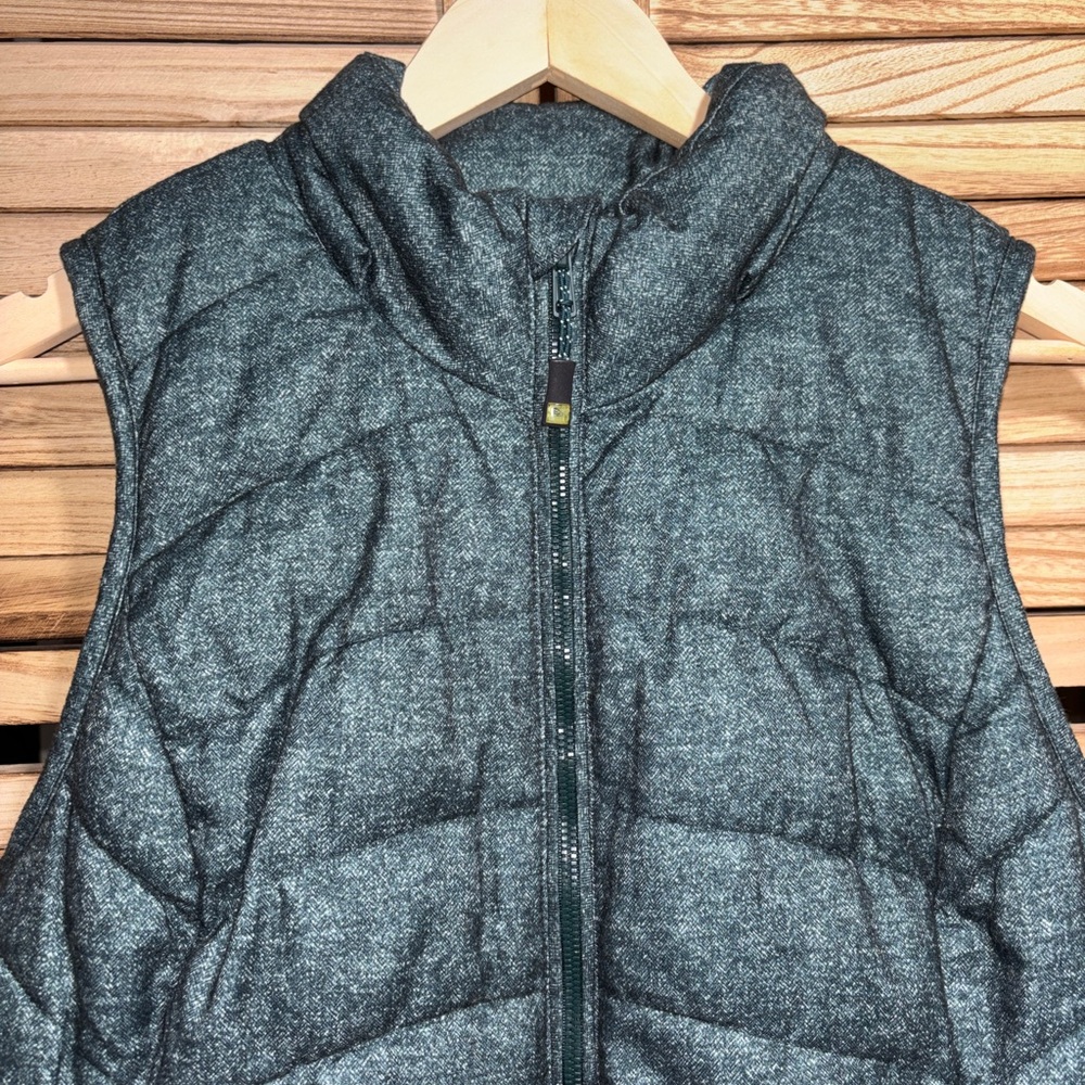 GreenTea Quilted Puffer Vest – Size Small Forest Green - Picture 6 of 7